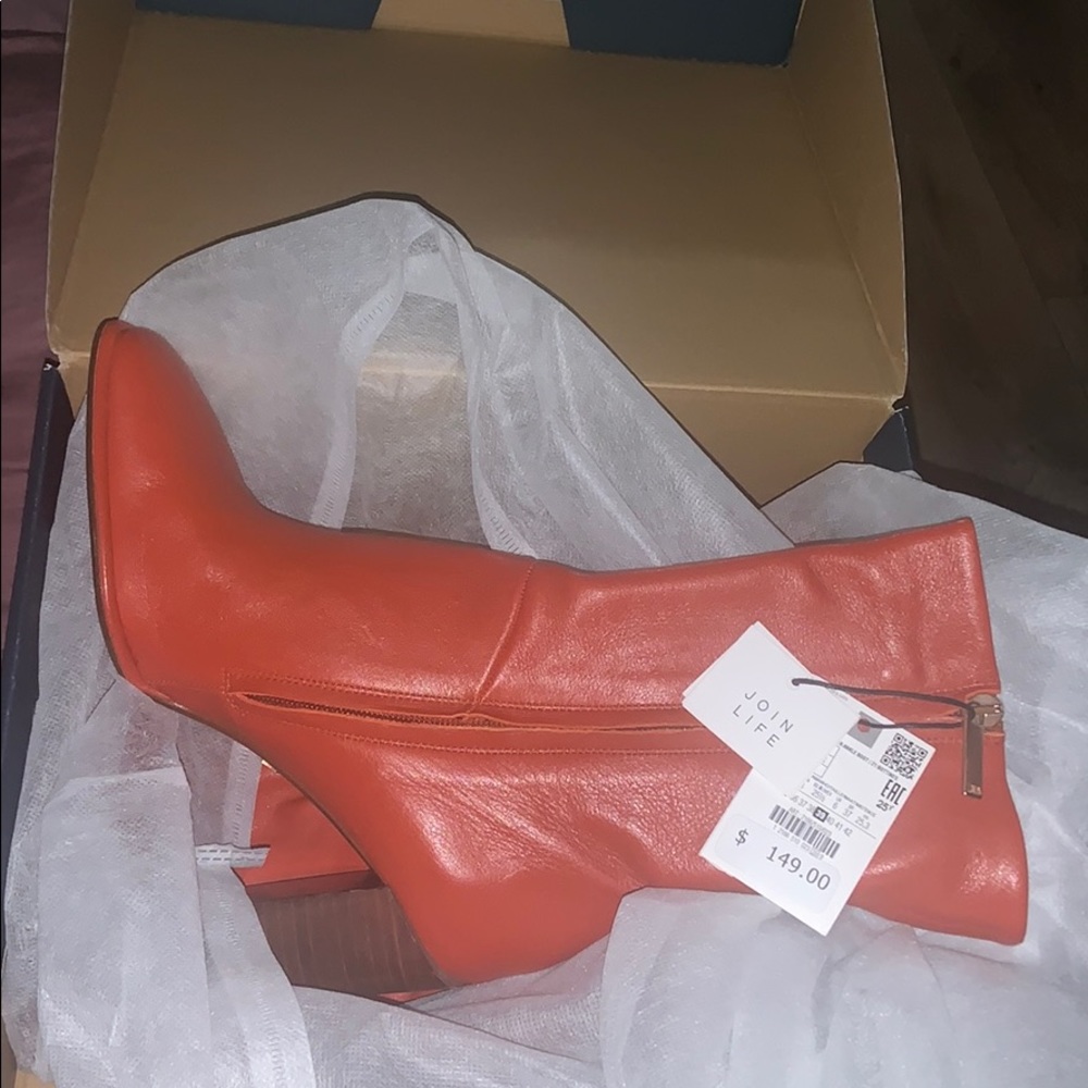 Leather heeled ankle boots - Picture 4 of 12